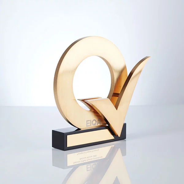 Cúp Giải thưởng QMark