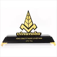 Kỷ niệm chương pha lê Tổng Công ty Thuốc lá Việt Nam (Vinataba)